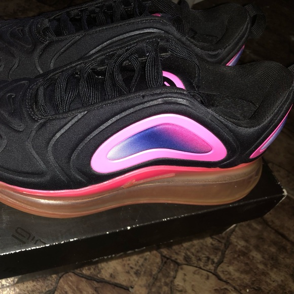 AIR MAX 720 size 6 - Picture 2 of 6